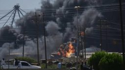 নাইজেরিয়ার মাইদুগুরি শহরের একটি মসজিদে ২০২৫ সালের ২৪ ডিসেম্বর সন্ধ্যায় বোমা বিস্ফোরণে অন্তত ৭ জন নিহত এবং ৩৫ জন আহত হয়েছেন। এটি একটি আত্মঘাতী হামলা বলে সন্দেহ করা হচ্ছে।